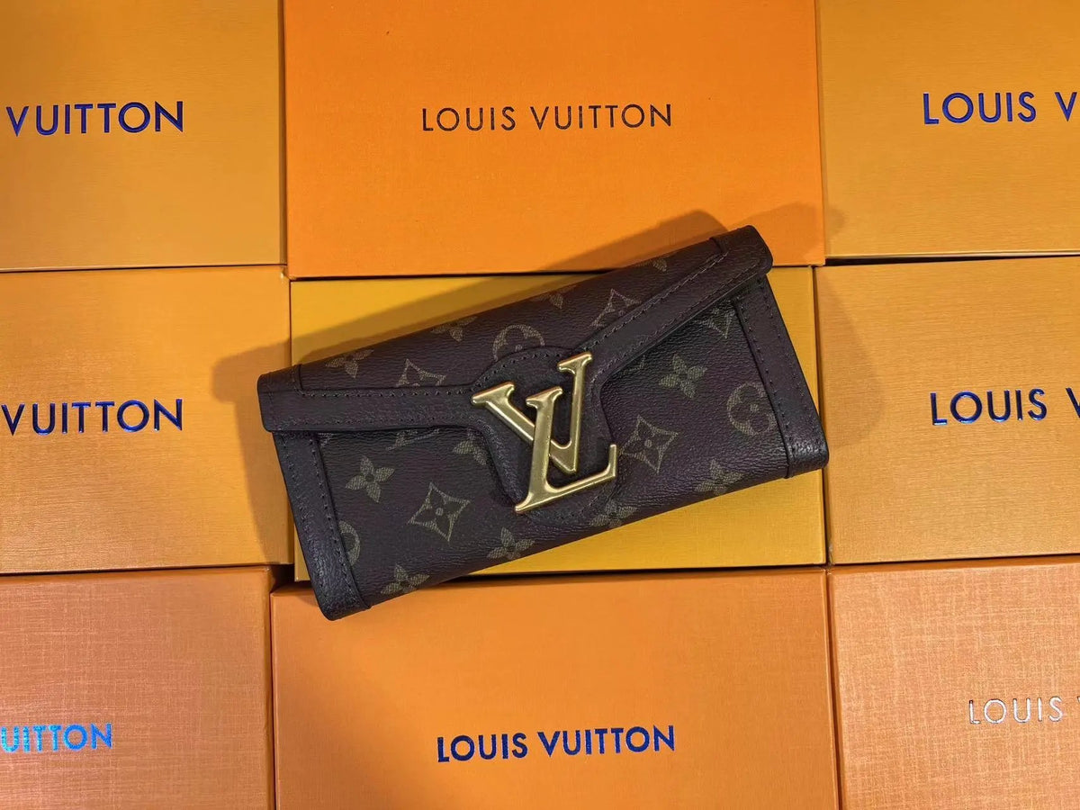 Louis Vuitton Purse